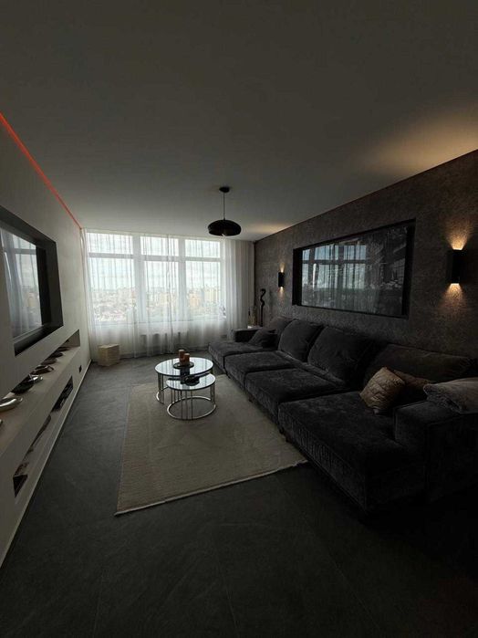 Стильная дизайнерская квартира на ул. Каманина. 27 Жемчужина. 1N28