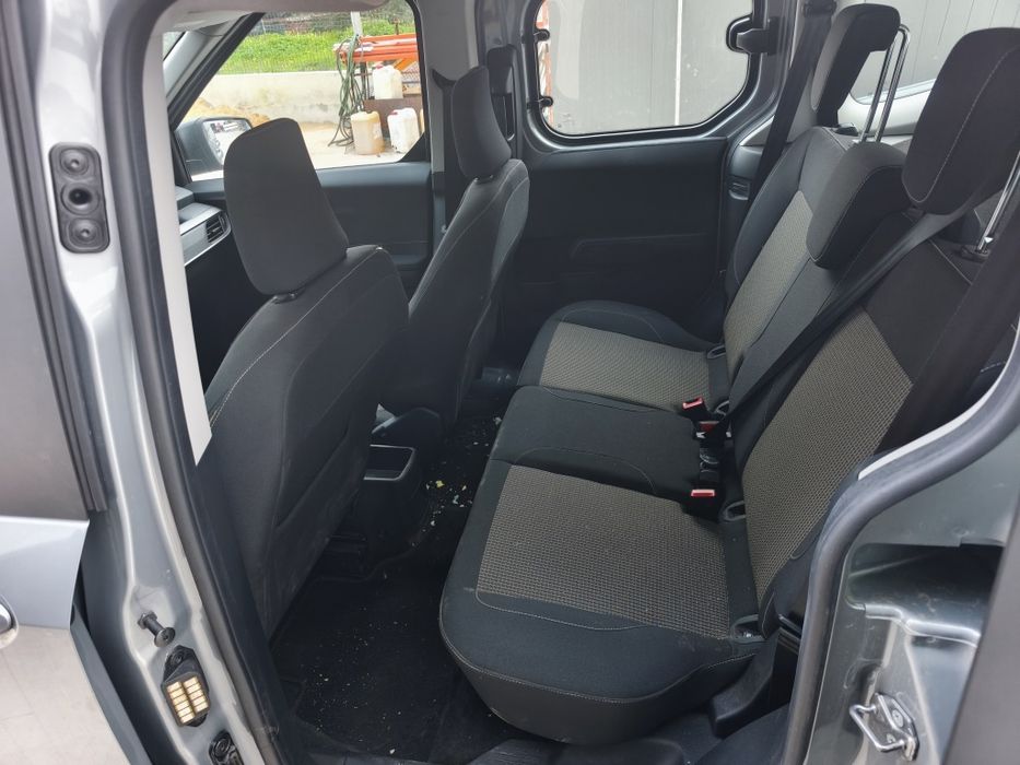 Ford tourneo 1.0  5lugares
