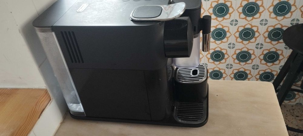 Lattissima One Nespresso Delonghi AVARIADA!