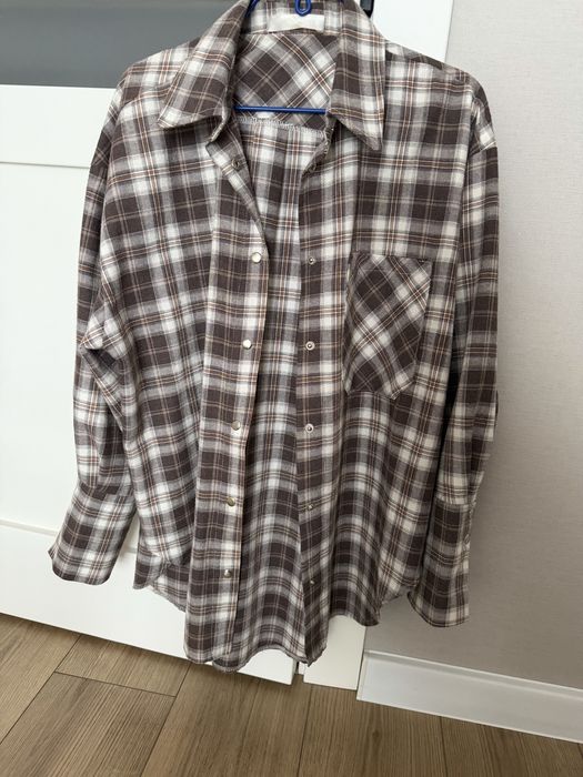 Коричнева базова сорочка