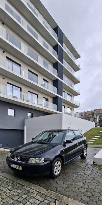 Audi A3 130cv caixa automática