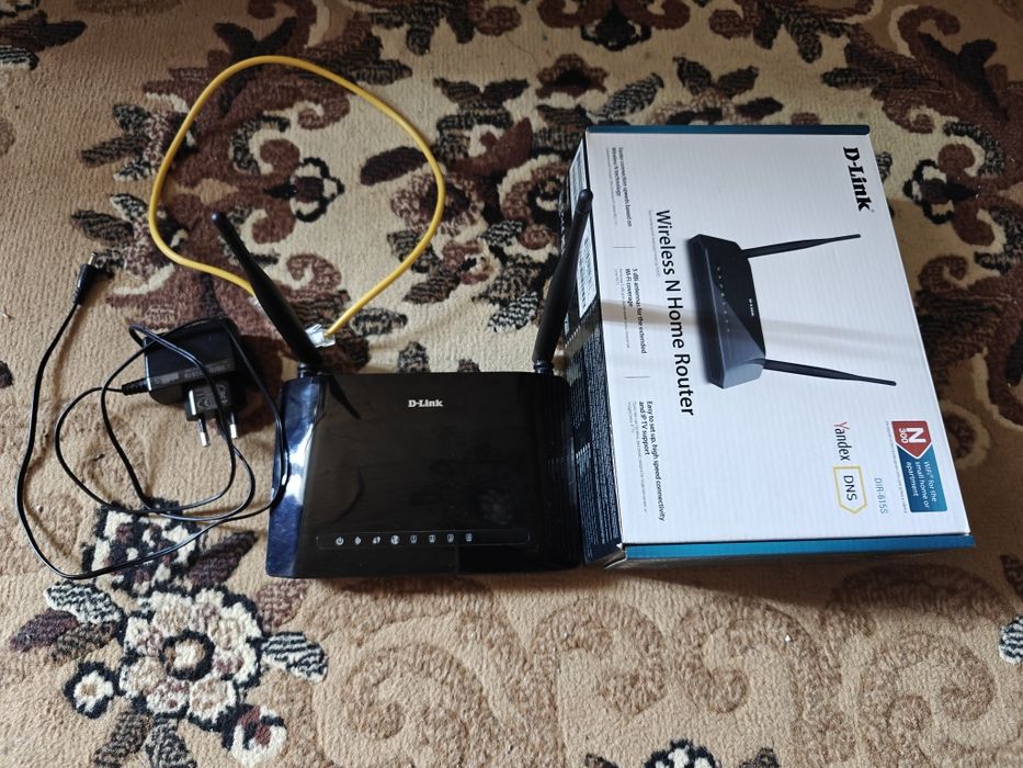 Маршрутизатор D-Link DIR-615S