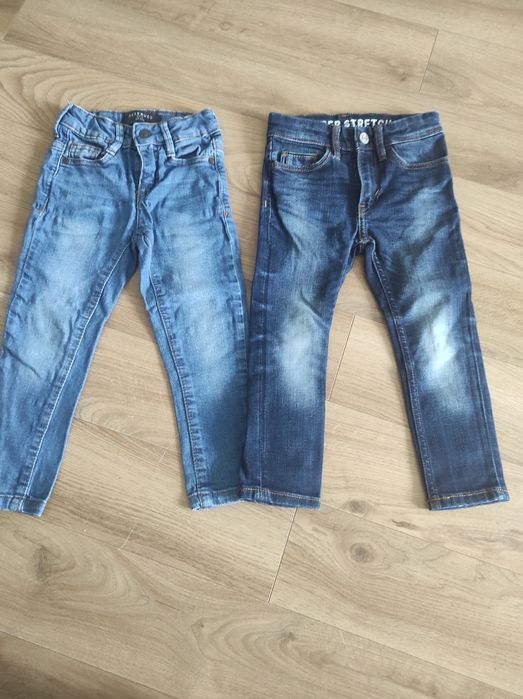 Spodnie jeansowe rurki