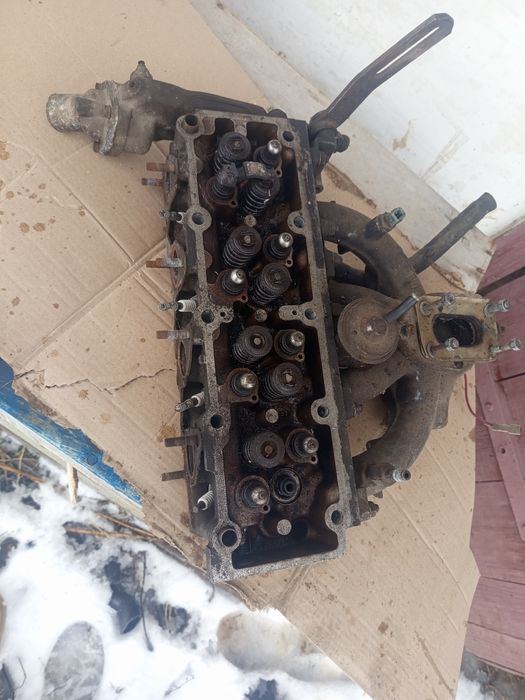 Голова  на Опель Аскона