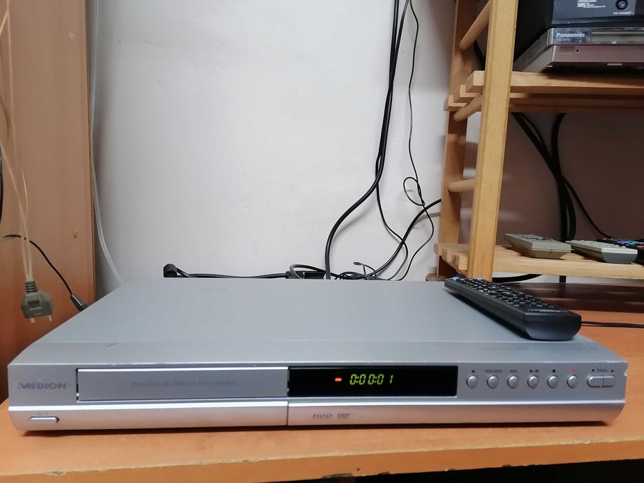 Nagrywarka Medion (LG) MD81733  HDMI pilot,  hdd 250GB