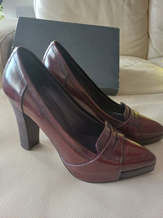 Sapatos Bimba y Lola pele