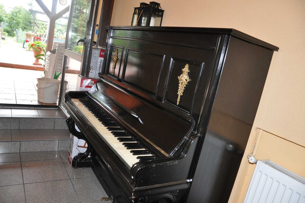 Sprzedam pianino
