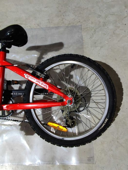 Bicicleta de criança HotWheels