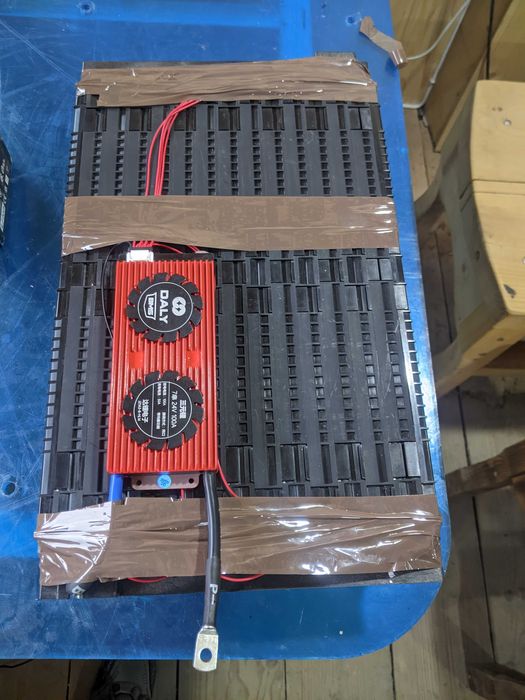 Акумулятор 29.4в 24v 3,2кВт 7s2p 128Ah Li-ion LG Chem
