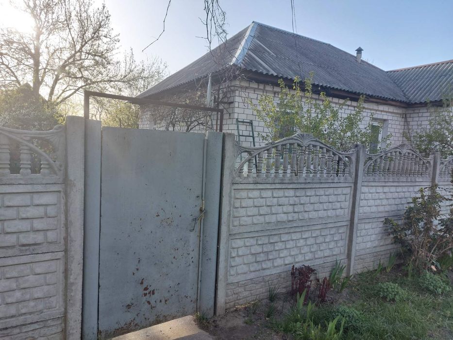 Продам 1\2 часть дома Промышленная