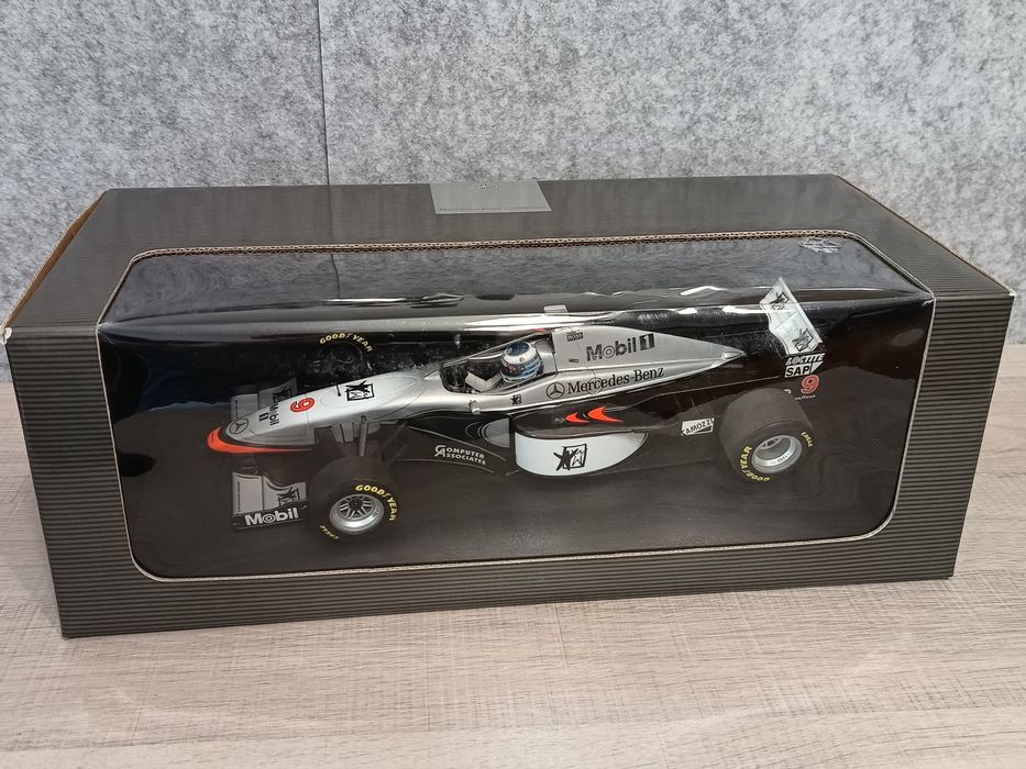 F1 1:18 McLaren MP4/12 Hakkinen Minichamps