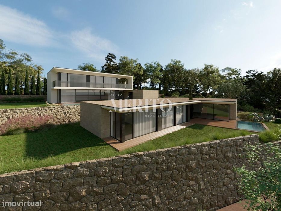 Terreno para Construção de Moradia Térrea com Piscina