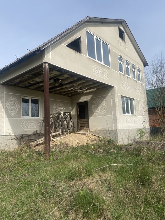 Продам гарний будинок