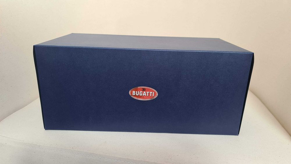 Miniatura AUTOART 1:18 Bugatti EB110 GT