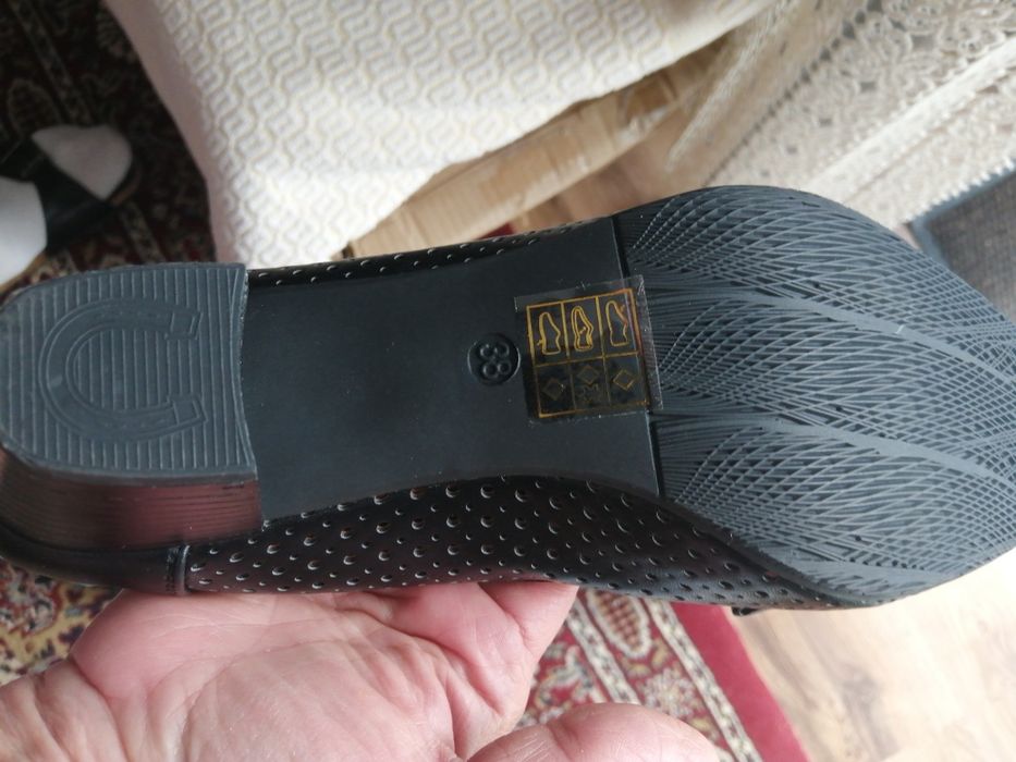Czółenka Nowe na słupku roz 38 dł wk 24cm