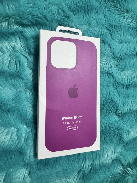 Чехол iphone 16pro