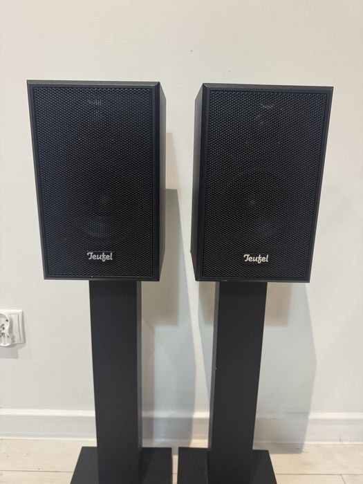 Głośniki podstawkowe Teufel M80 stojaki