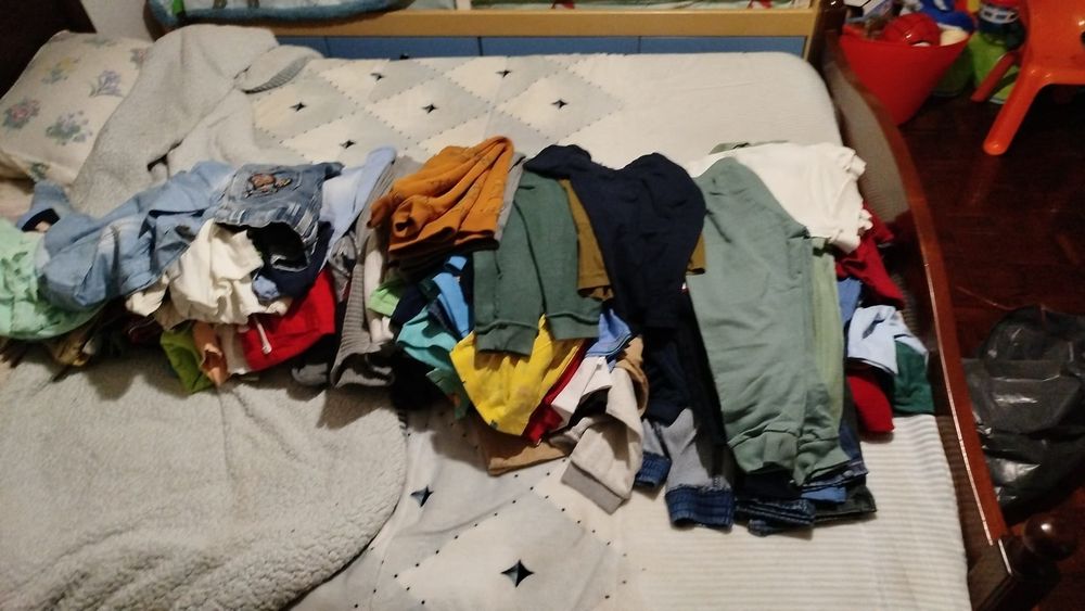 Roupa um pouco de tudo para menino