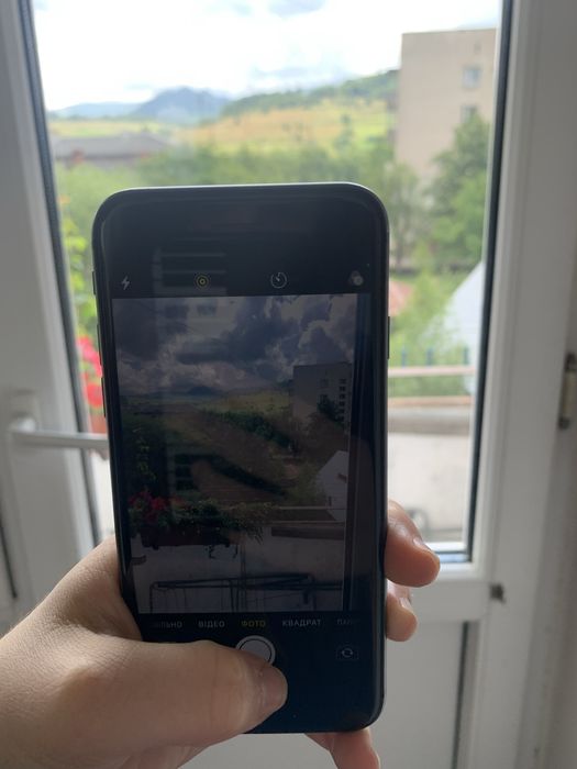 Iphone 8 хороший стан