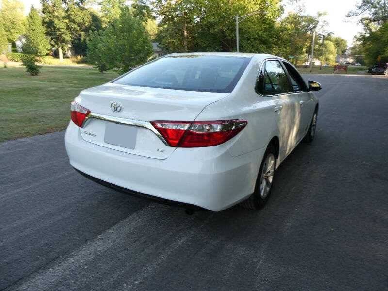 2016 Toyota Camry LE