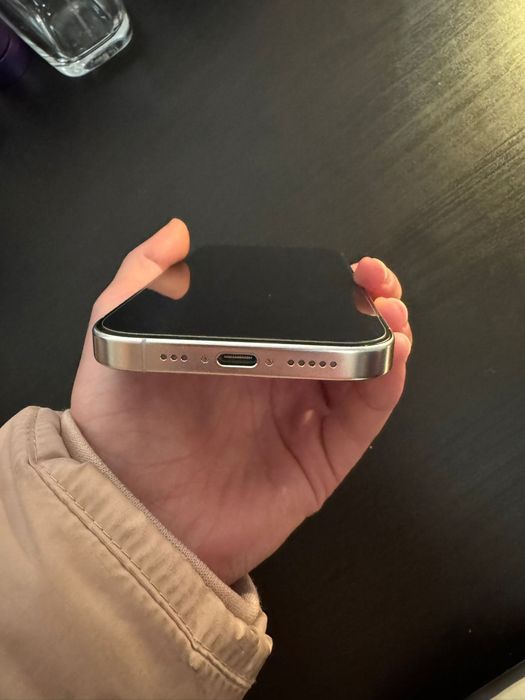 Iphone 16 Pro - Apple