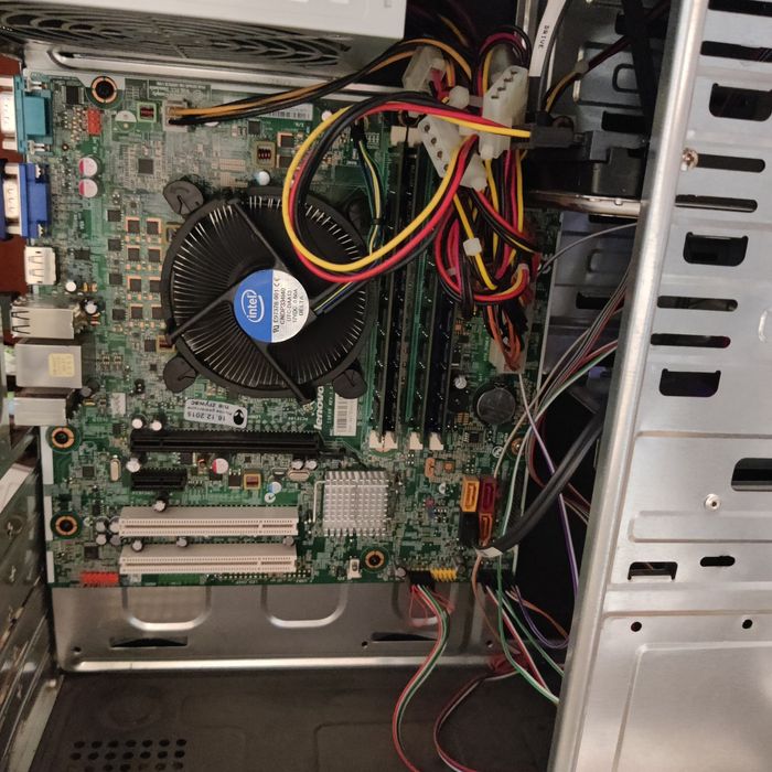 Intel core i5 2400 8GB ОЗУ. 500 gb