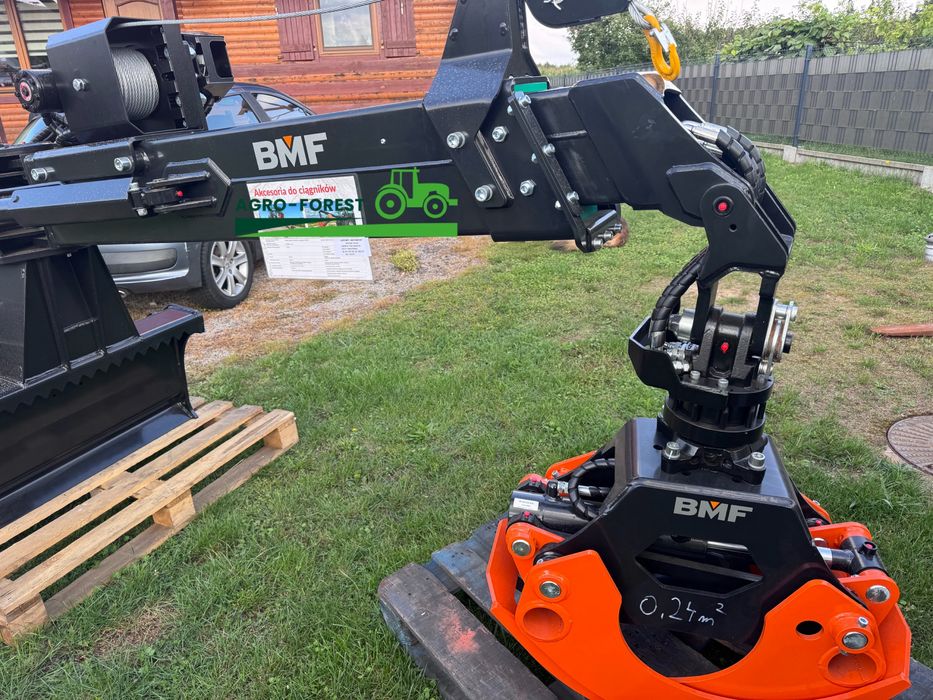 Kleszcze zrywkowe BMF Przyczepa Żuraw z teleskopem na TUZ Ciagnika