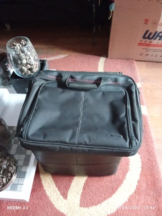 Mala portátil em excelente estado