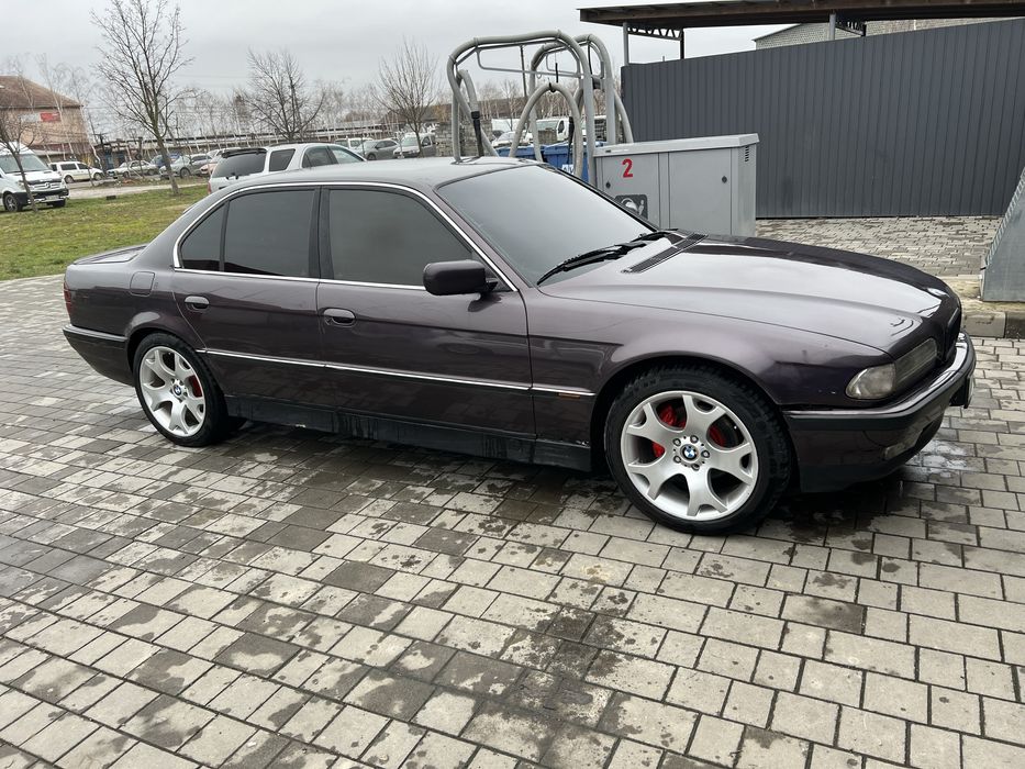 Продаж Bmw 7 е38
