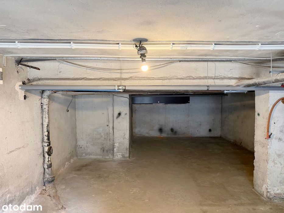 Garaź 44 M2 Os. Albertyńskie 26 --- Magazyn --- - Widok 5