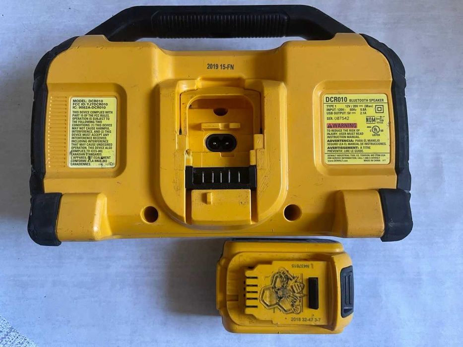 Портативна колонка DCR010 з АКБ