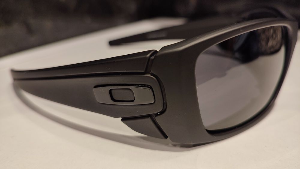 Okulary przeciwsłoneczne Oakley Fuel Cell polaryzacja