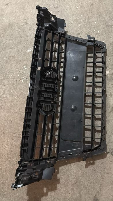 Audi A4 B8 8K  Grill Zderzaka Przód 08-12