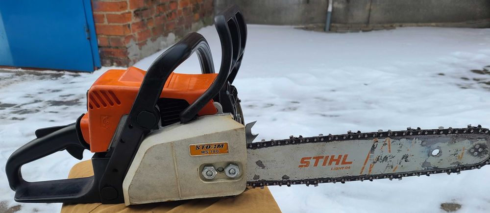 stihl 180              .