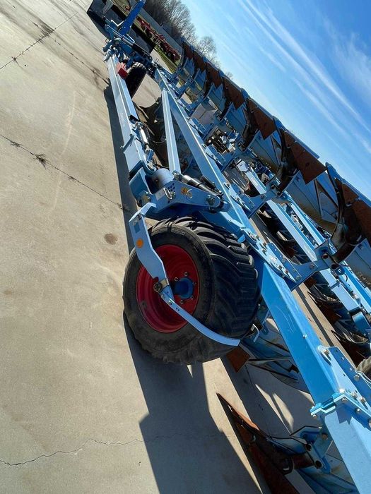 Lemken Diamant (8+1) On Land (по полю/в борозні)