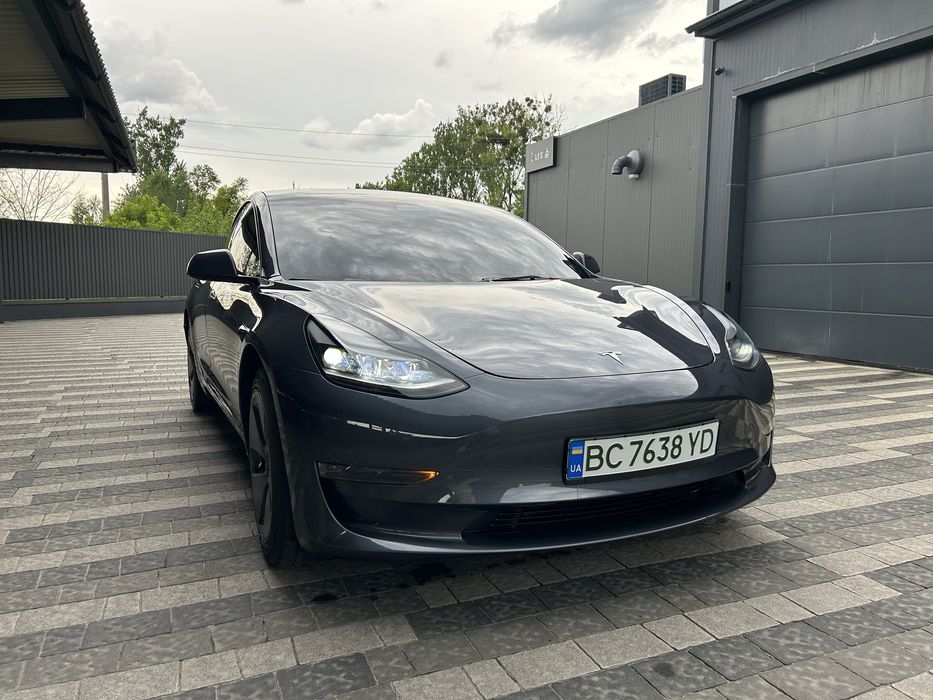 Tesla Model 3  36000км пробіг