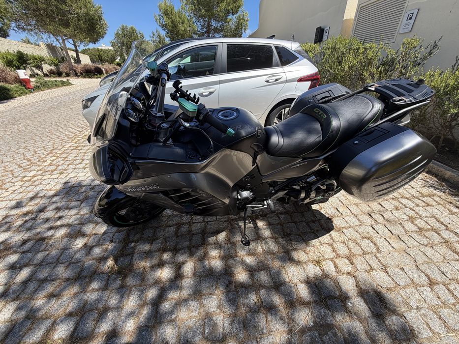 Kawasaki gtr1400 2014
