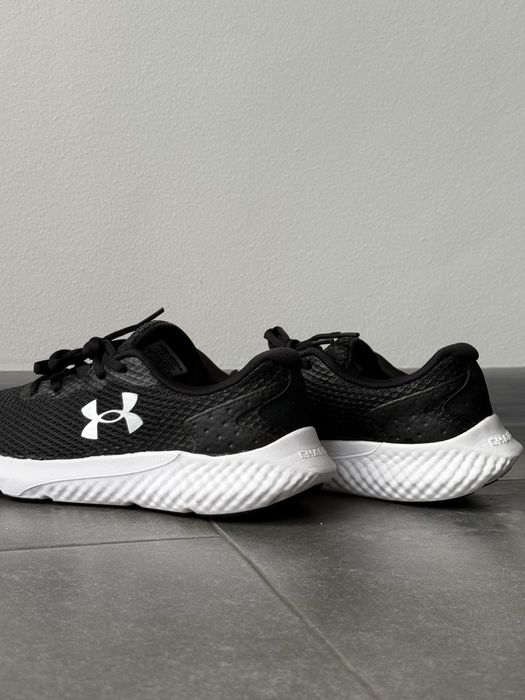 Жіночі кросівки Under Armour Charged Rogue 3, 38 розмір