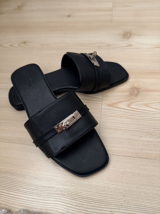 Шльопанці жіночі Hermes