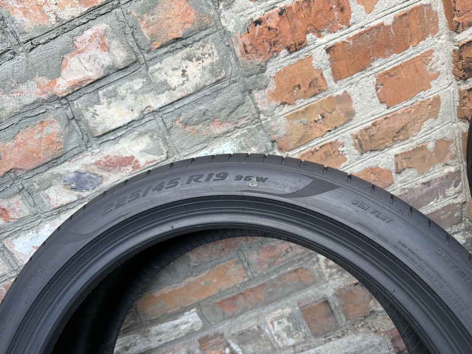 Резина Літо б/у Pirelli 225/45R19