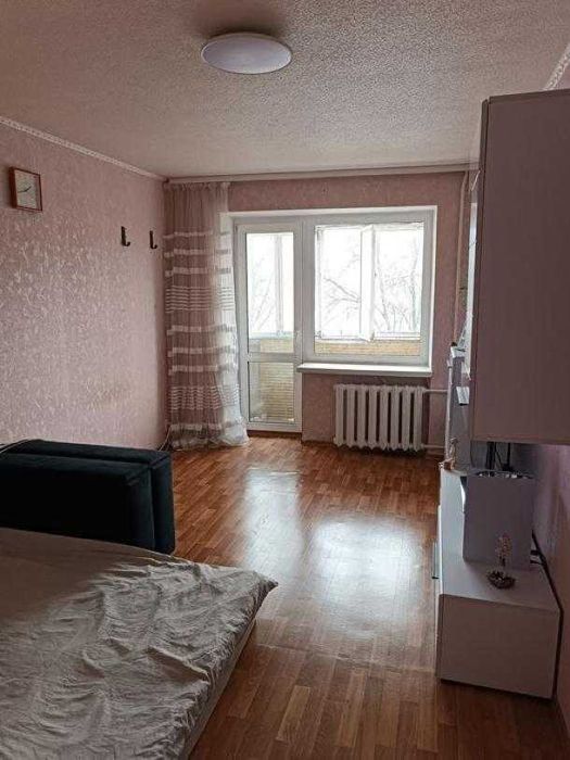 Продам 2 ком. квартиру с ремонтом на ХТЗ.