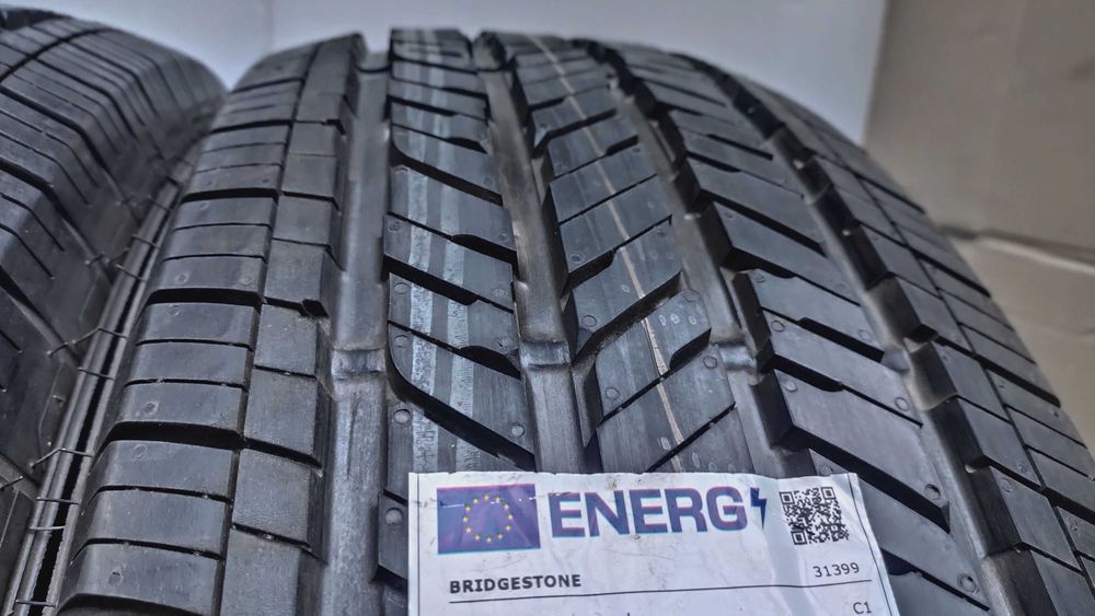 шини 255/70R18. Bridgestone . 99% Всесезонні. 245