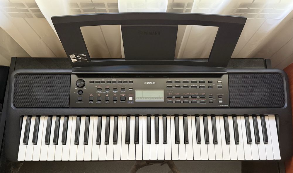 Синтезатор YAMAHA PSR-E383
