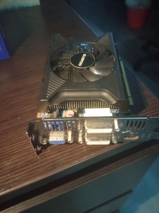 Gigabyte hd 5750 1gb