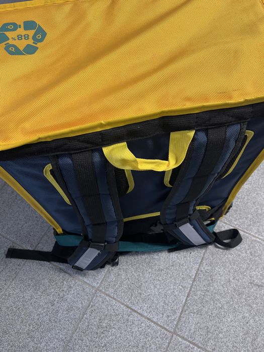 Mochila glovo nova