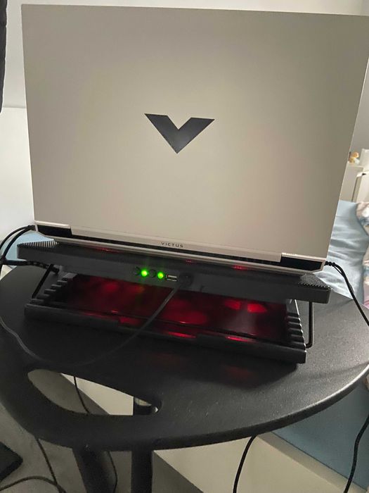 Portátil Gaming HP Victus 16 – Ryzen 7 / RTX 3060 + Base Gamer