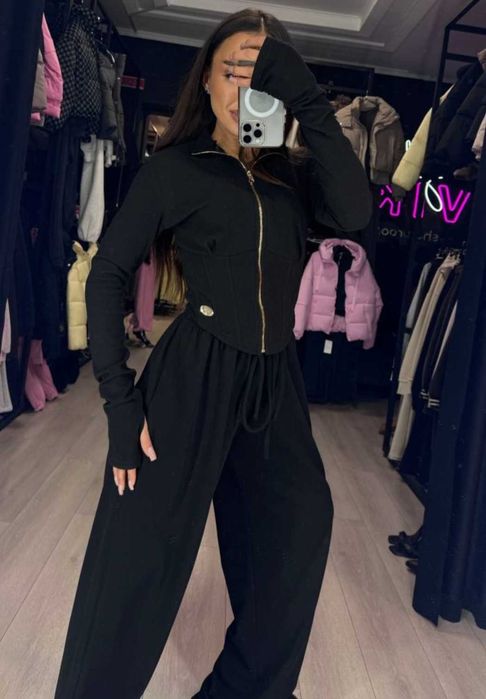 Продам крутий костюм