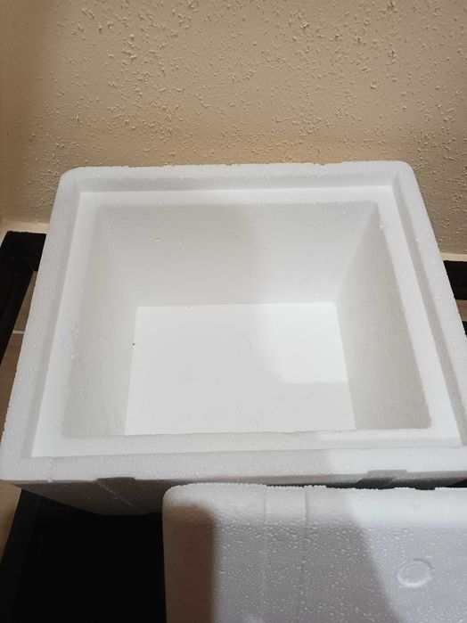 Pojemnik styropianowy