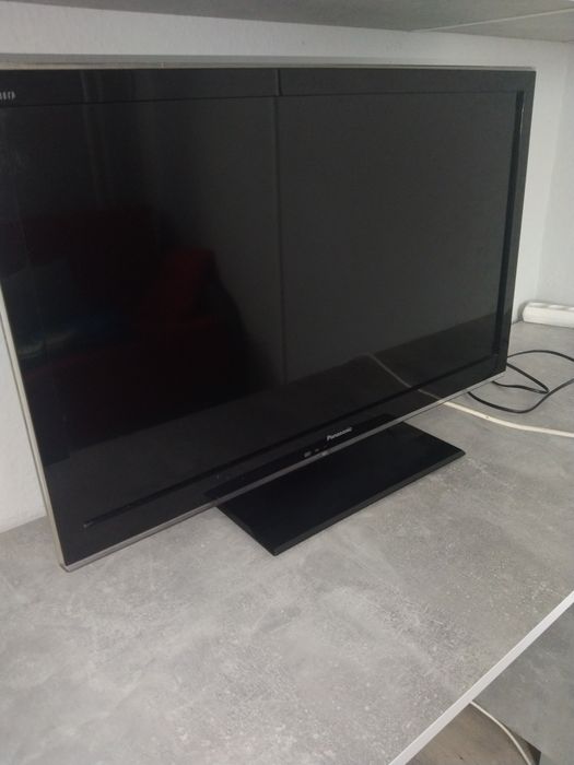 Sprzedam Tv 32 całe Panasonic Viera TX-L32E5E aktualne Opis!!