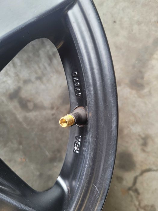 Felgi Aluminiowe r 14 czarne 4x 100